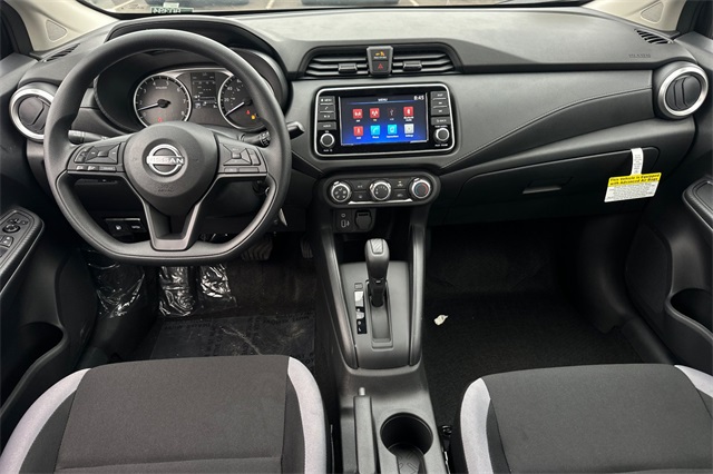 Vehicle image 10 of 19