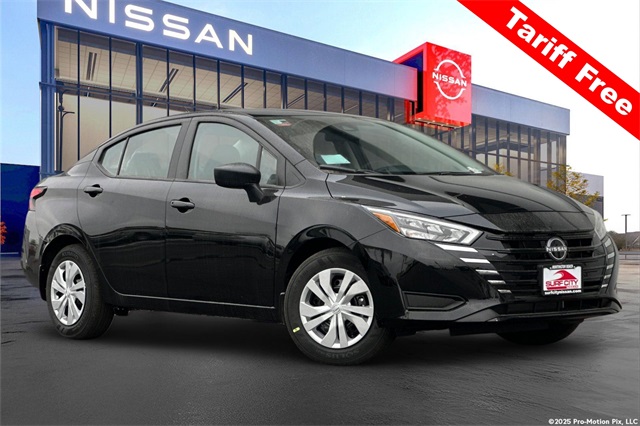 Vehicle image 2 of 19