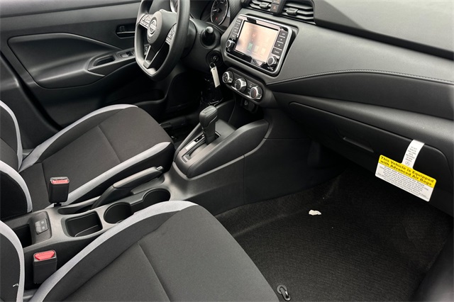 Vehicle image 12 of 19