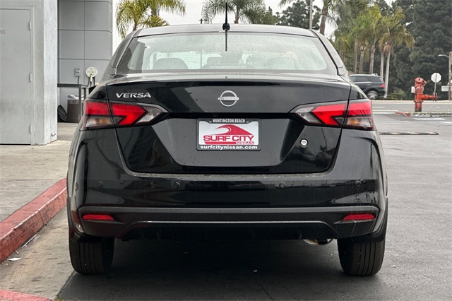Vehicle image 5 of 19