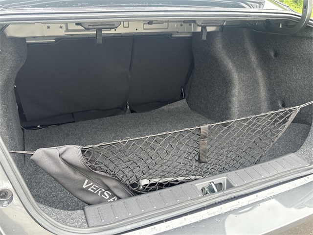 Vehicle image 24 of 41