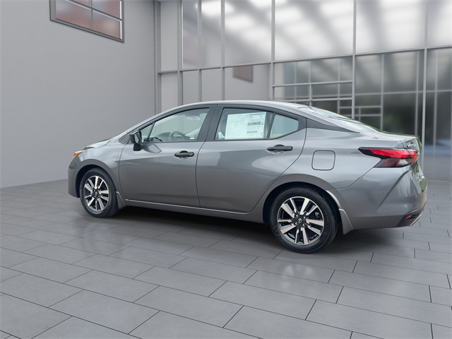 Vehicle image 8 of 41