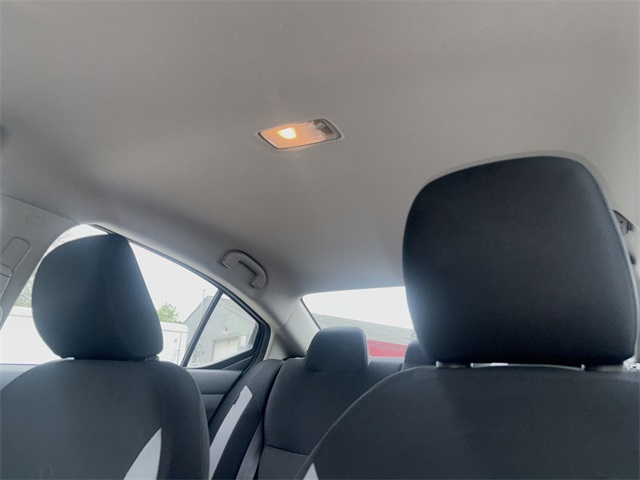 Vehicle image 22 of 41
