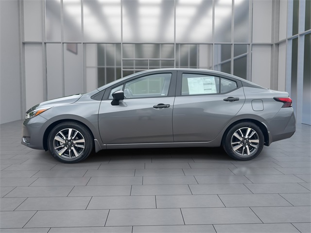 Vehicle image 10 of 41