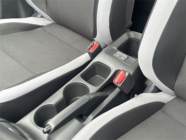 Vehicle image 21 of 41