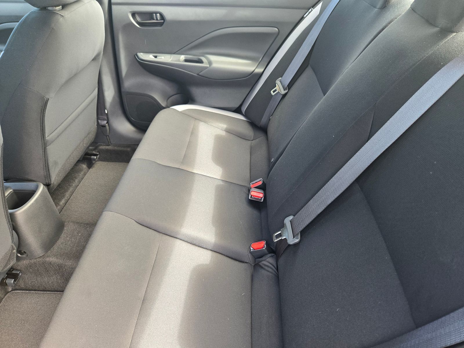 2025 Nissan Versa S Image 6 of 17