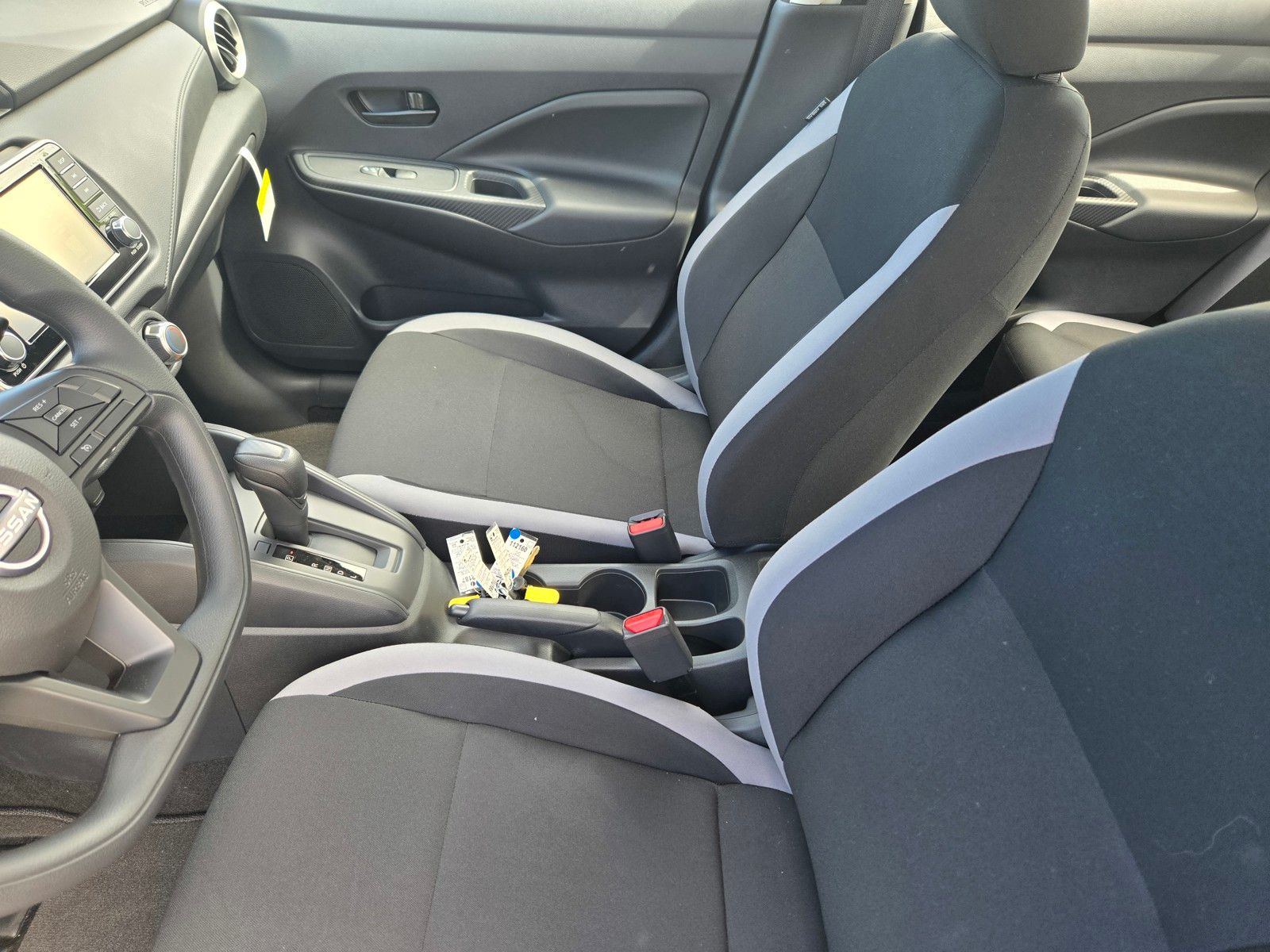 2025 Nissan Versa S Image 7 of 17