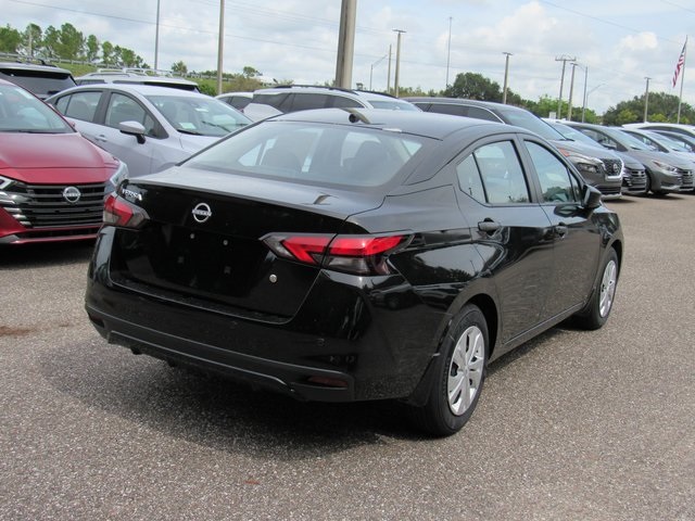 2025 Nissan Versa S Image 9 of 35