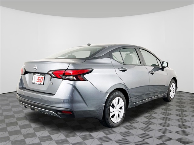 Vehicle image 5 of 32
