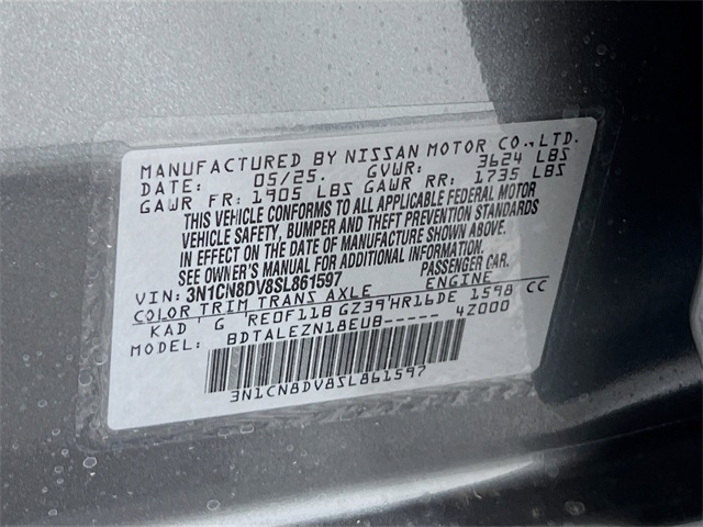 Vehicle image 26 of 32