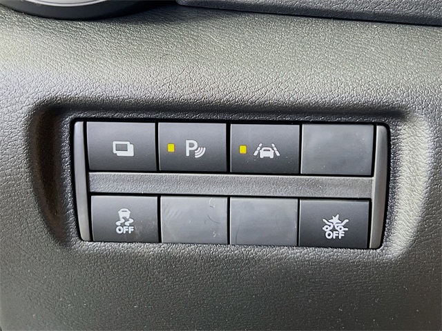 Vehicle image 29 of 32