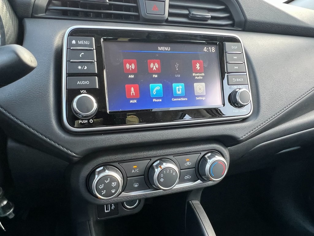 Vehicle image 18 of 26