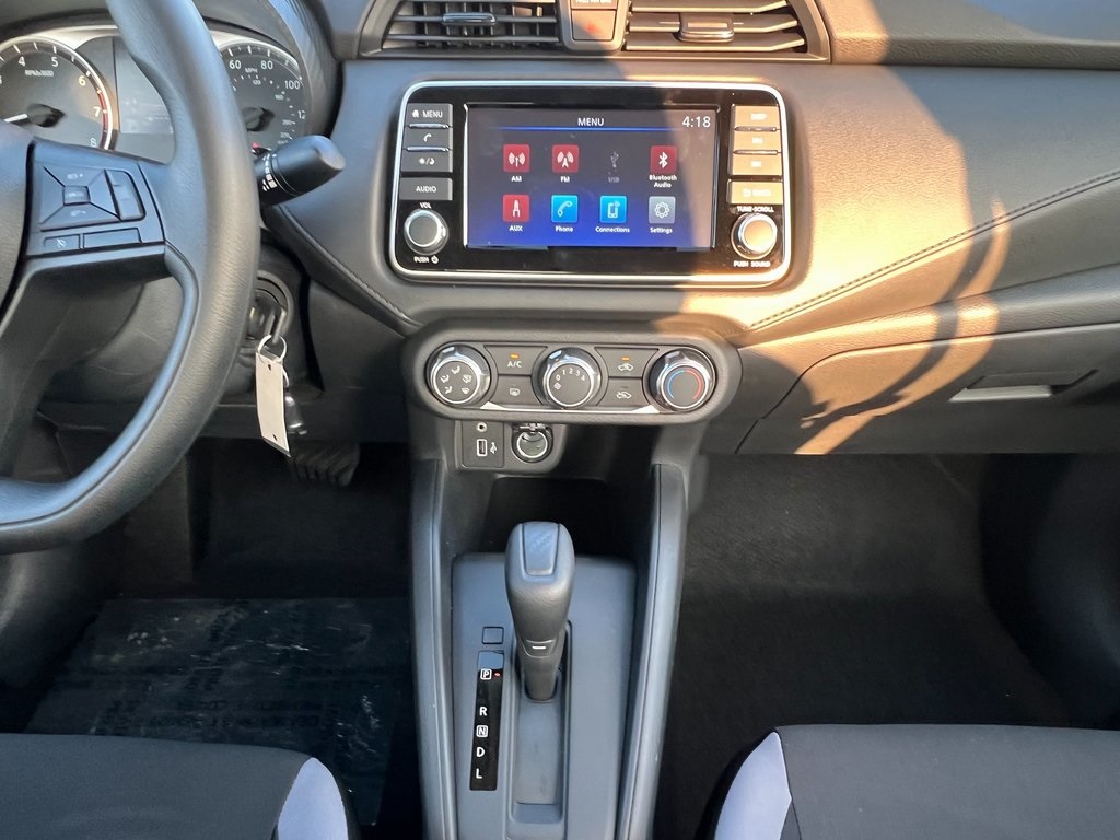Vehicle image 25 of 26