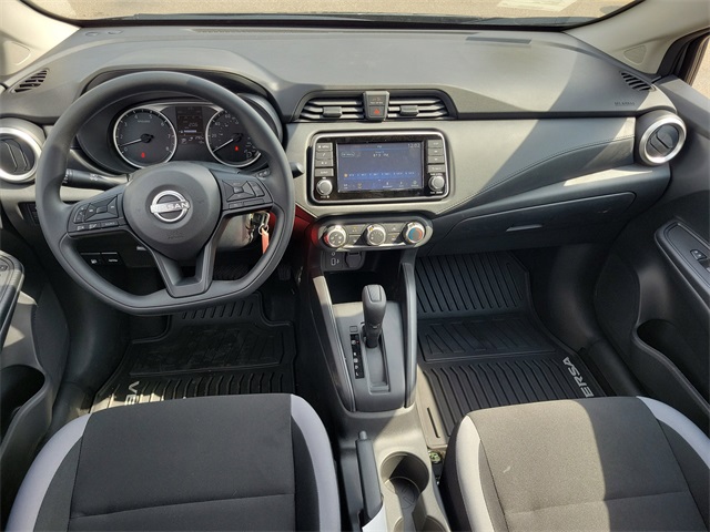 Vehicle image 17 of 25