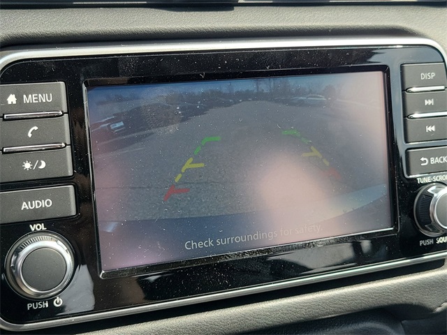 Vehicle image 12 of 25