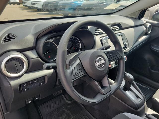 Vehicle image 6 of 25