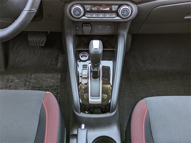 2025 Nissan Versa SR Image 18 of 28