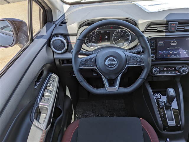 2025 Nissan Versa SR Image 11 of 28