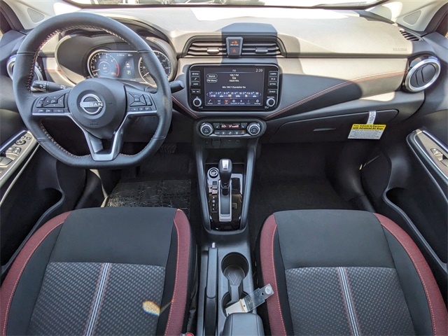 2025 Nissan Versa SR Image 13 of 28