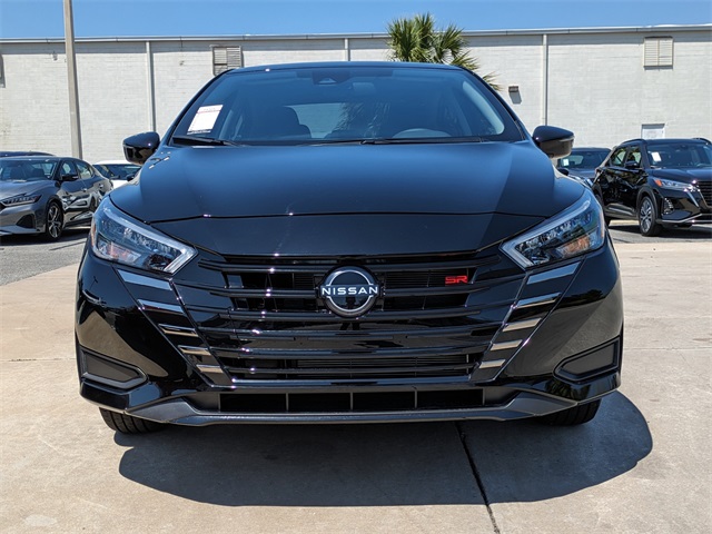 2025 Nissan Versa SR Image 2 of 28