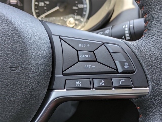 2025 Nissan Versa SR Image 22 of 28