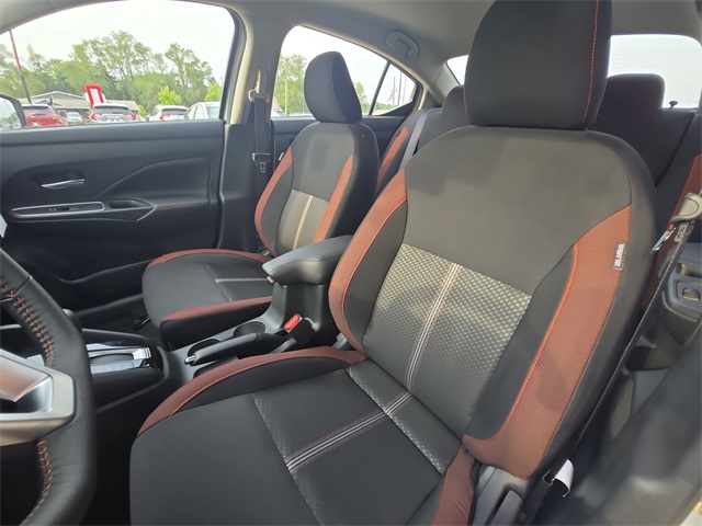 Vehicle image 12 of 40