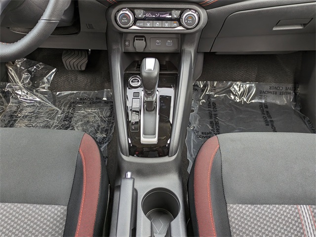 2025 Nissan Versa SR Image 20 of 29