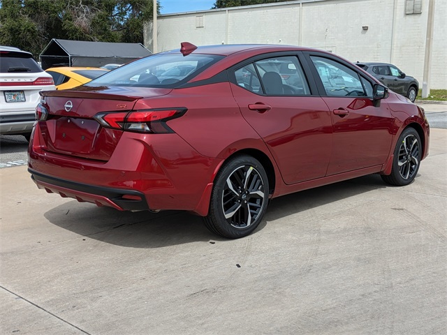 2025 Nissan Versa SR Image 6 of 29
