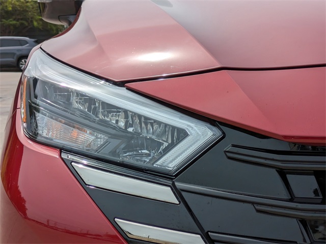 2025 Nissan Versa SR Image 25 of 29