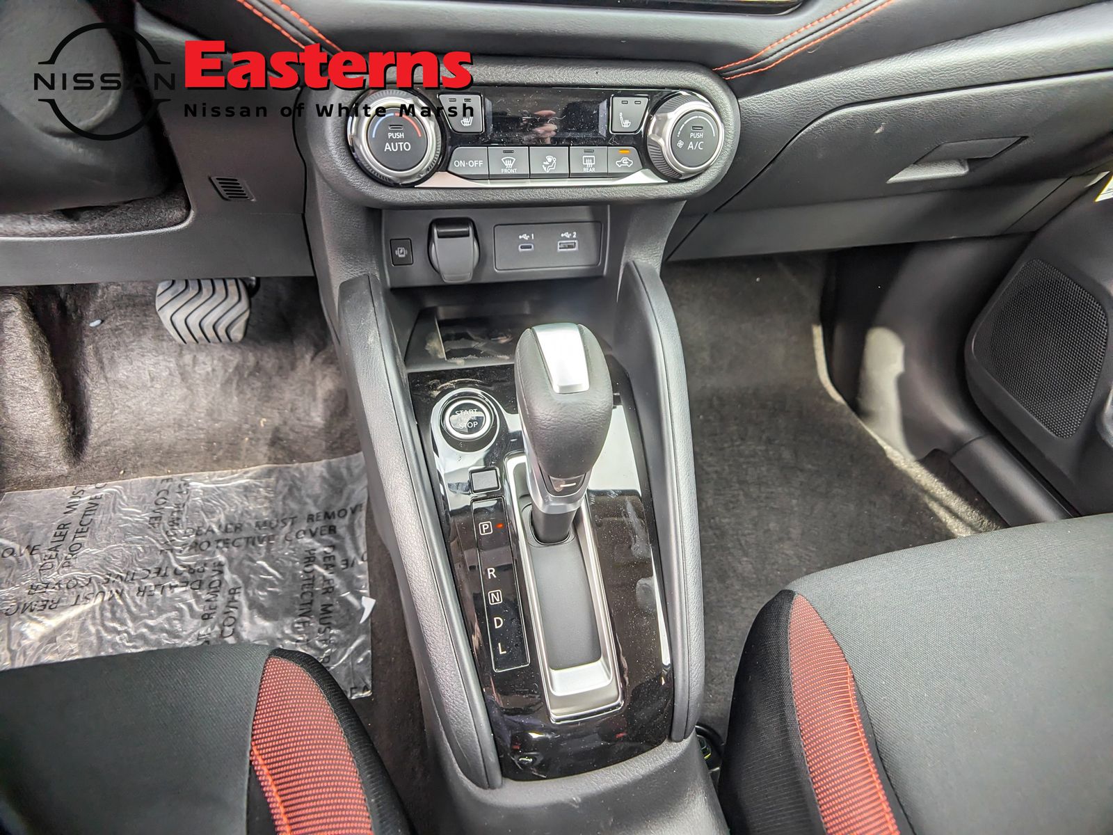 2025 Nissan Versa SR Image 21 of 35