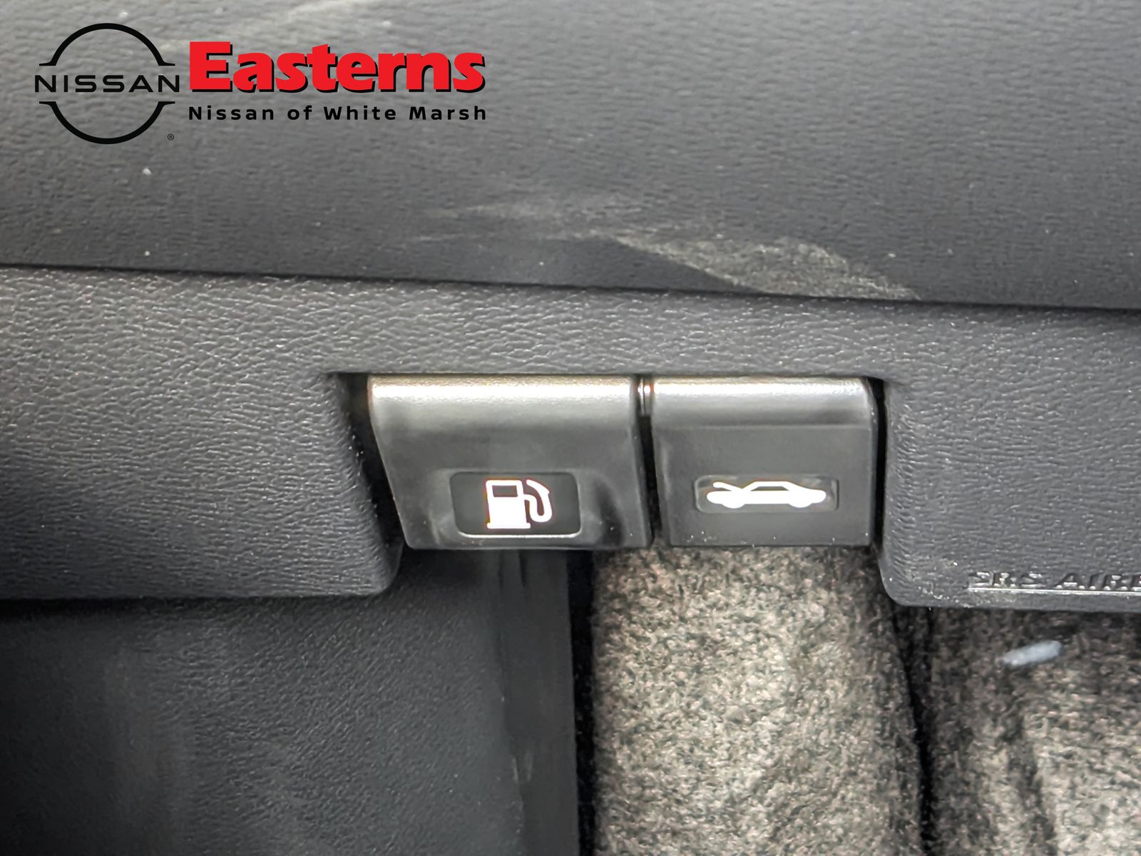 2025 Nissan Versa SR Image 23 of 35