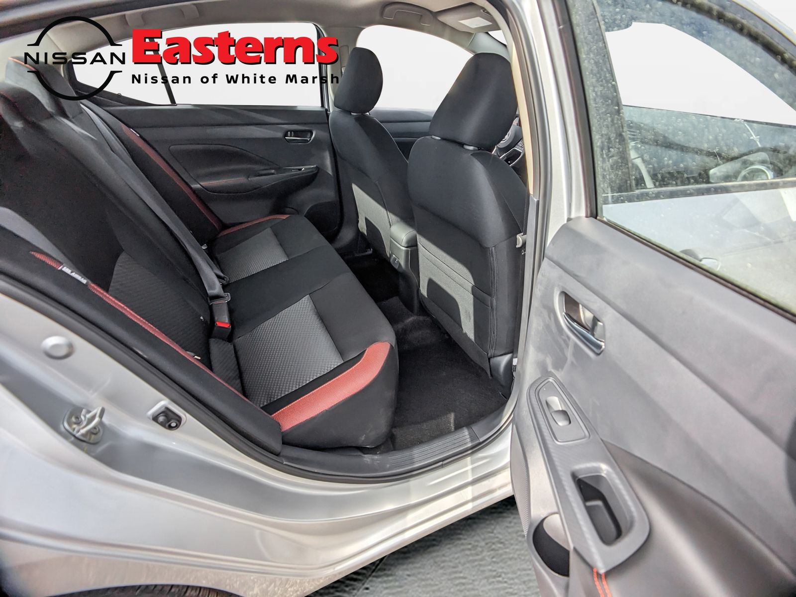 2025 Nissan Versa SR Image 14 of 35