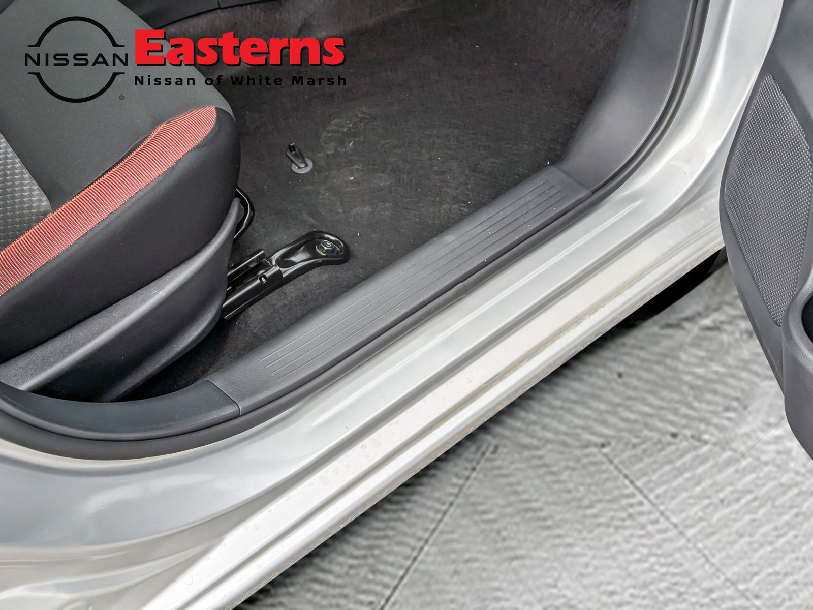 2025 Nissan Versa SR Image 31 of 35