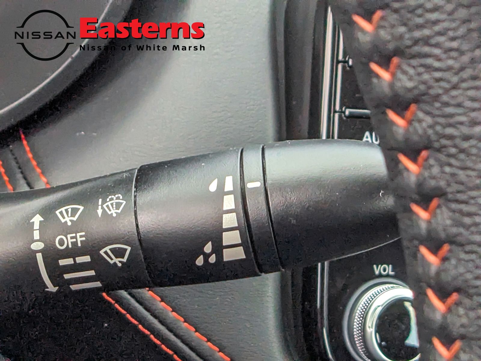 2025 Nissan Versa SR Image 27 of 35