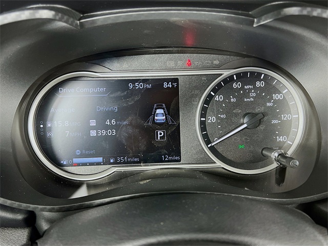 Vehicle image 18 of 32