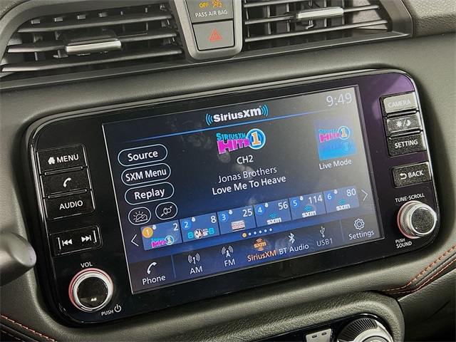 Vehicle image 22 of 32