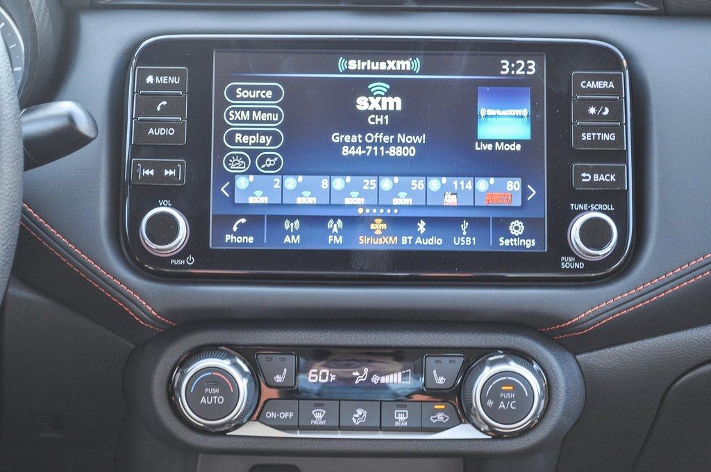 2025 Nissan Versa SR Image 18 of 27