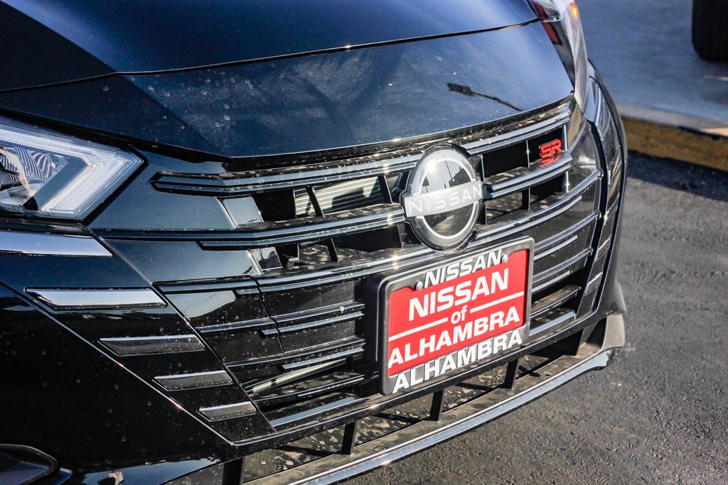 2025 Nissan Versa SR Image 23 of 27