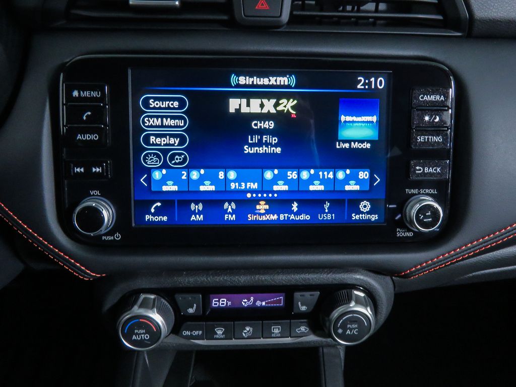 2025 Nissan Versa SR Image 21 of 29