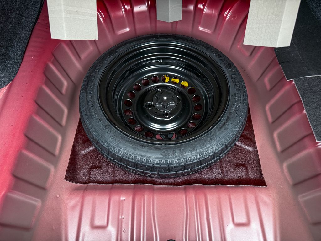 2025 Nissan Versa SR Image 29 of 29