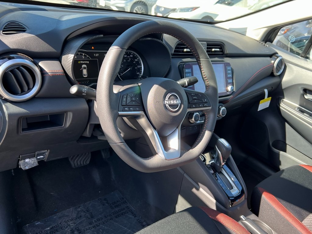Vehicle image 14 of 22
