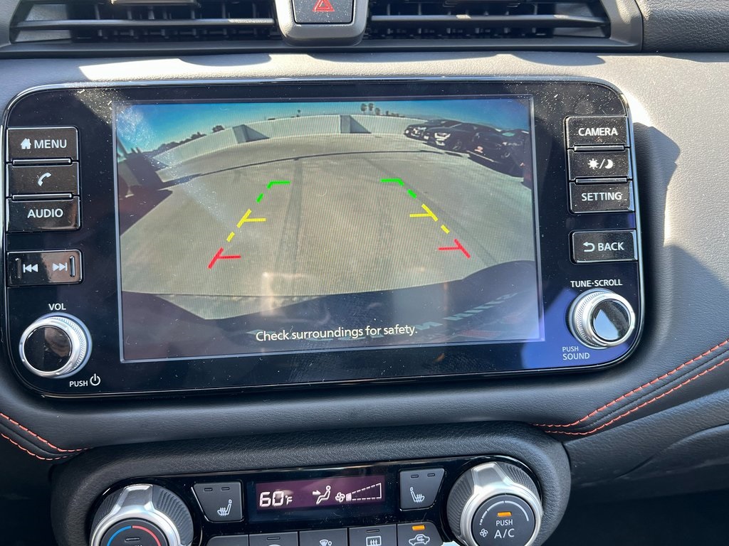Vehicle image 10 of 22