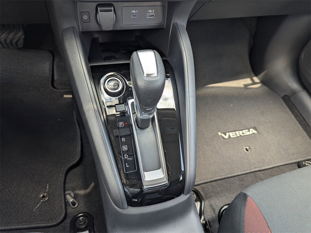 Vehicle image 17 of 20