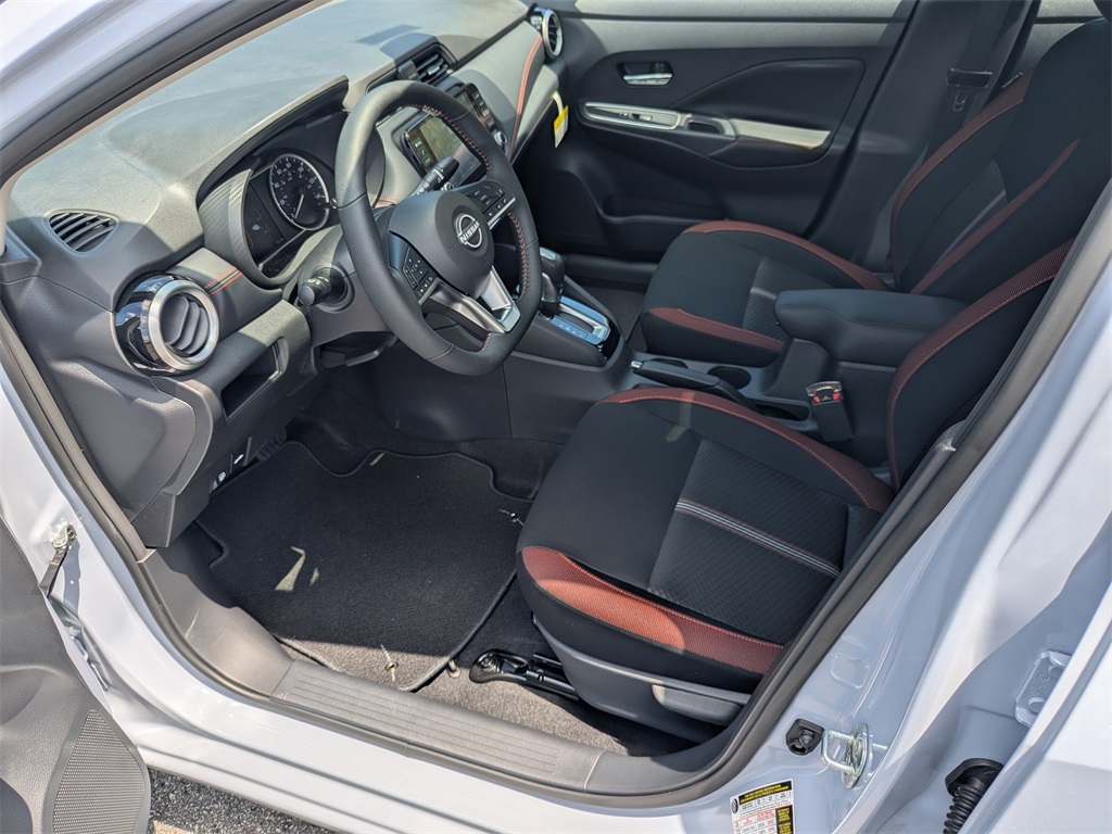 Vehicle image 10 of 20