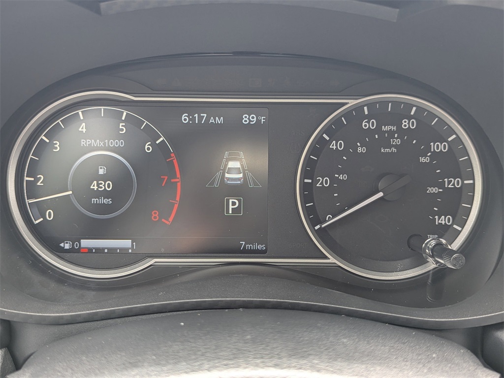 Vehicle image 16 of 23