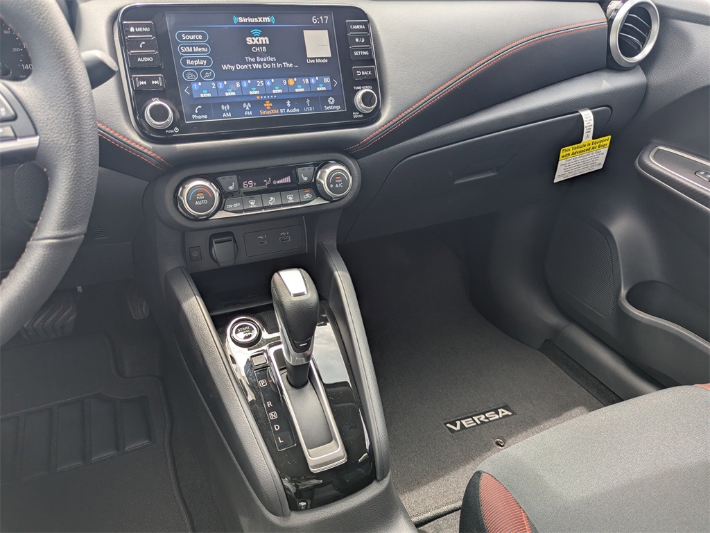 Vehicle image 20 of 23