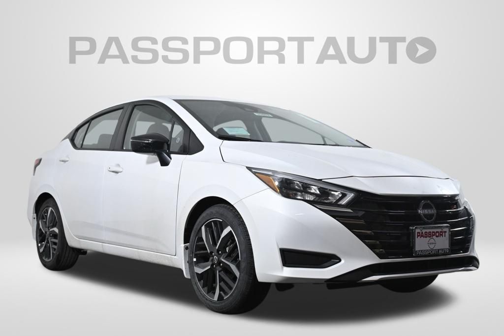 2025 Nissan Versa SR Image 3 of 24