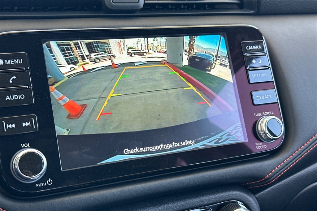 Vehicle image 12 of 23