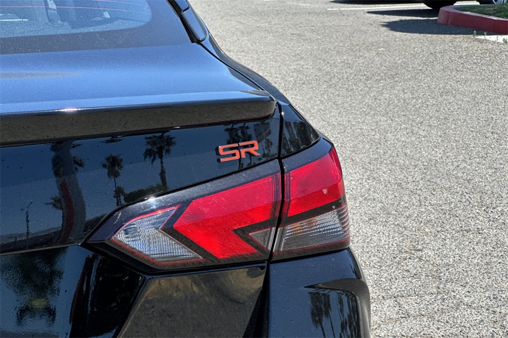 Vehicle image 6 of 23