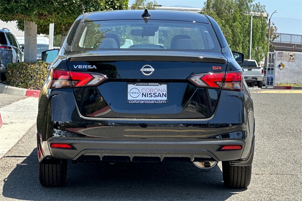 Vehicle image 20 of 23